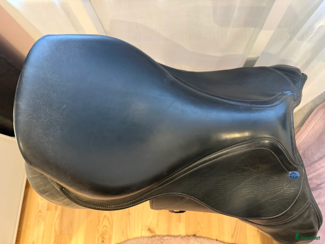 Sadlar hästutrustning till salu: Lippo Allergria Super 17 M Svart i Kävlinge - Annons 2