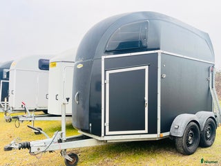 Hästtransporter fordon & transport till salu: Böckmann Duo R med nya väggar i Klippan - Annons 1