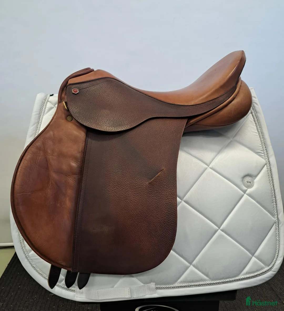 Sadlar hästutrustning till salu: Albion Style 17,5 i Färnäs - Annons 1