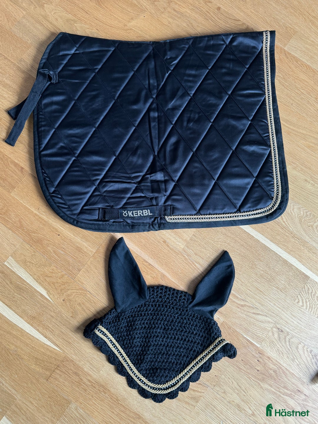 Schabrak & Vojlockar hästutrustning till salu: Schabrak Huva i Eskilstuna - Annons 3