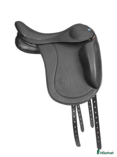 Sadlar hästutrustning till salu: HR Saga 17 tum i Skultuna - Annons 1