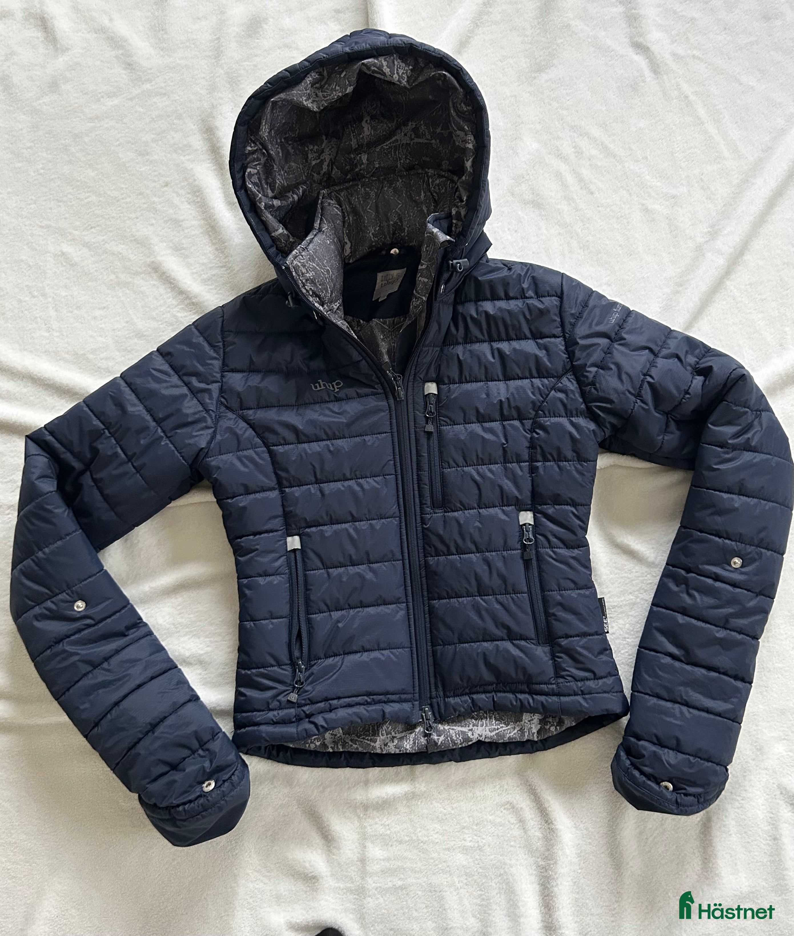 Jackor & Kavajer ryttarutrustning till salu: Uhip jacka i str 150 i Olofstorp - Annons 1