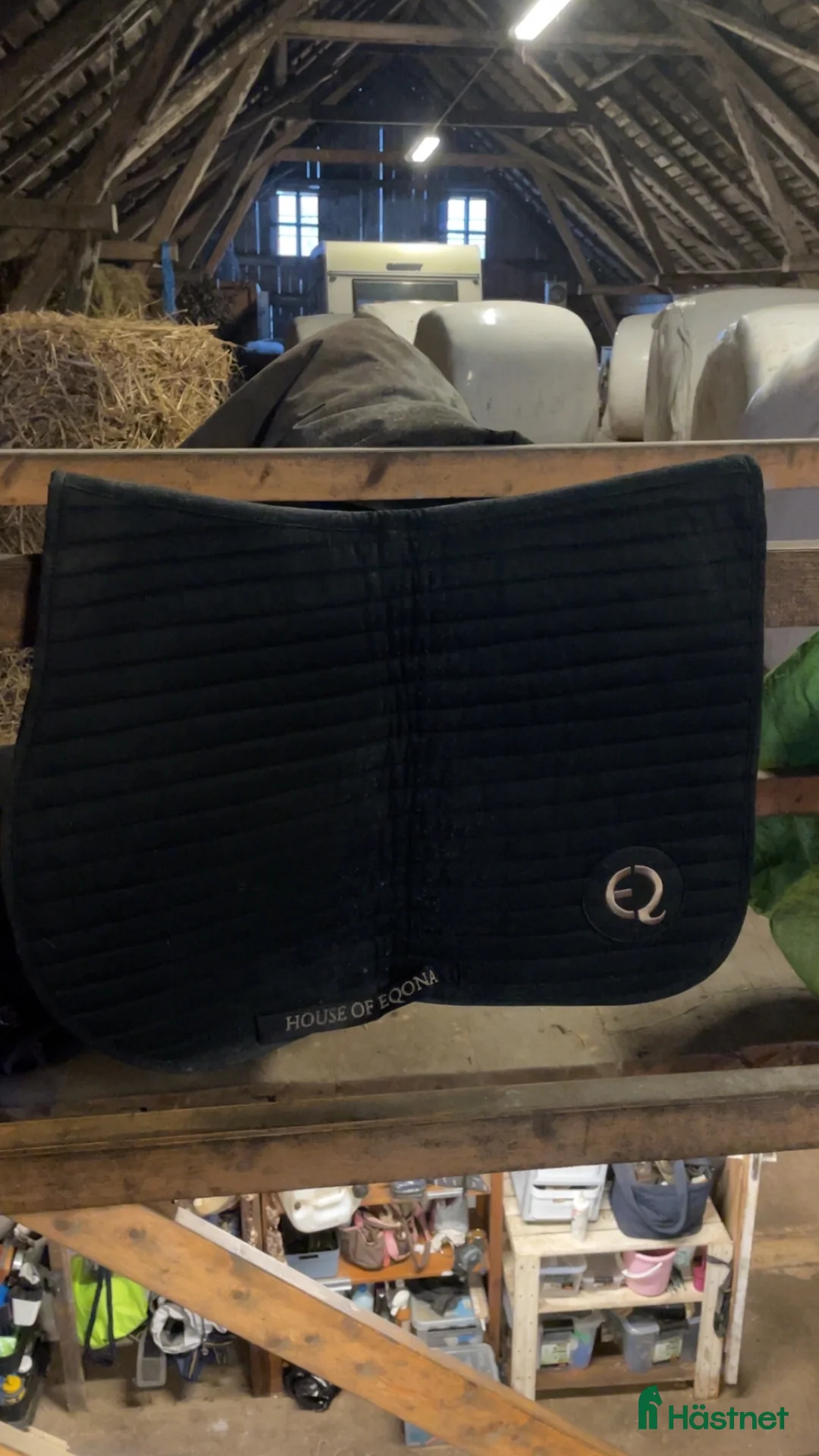 Schabrak & Vojlockar hästutrustning till salu: Olika schabrak i Borås - Annons 1