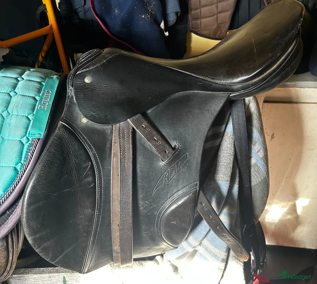 Sadlar hästutrustning till salu: Inridningssadel  - Annons 1