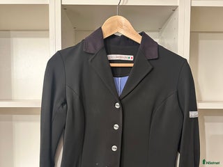 Jackor & Kavajer ryttarutrustning till salu: Tävlingskavaj från Animo i Göteborg - Annons 3