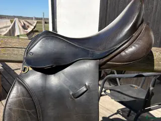 Sadlar hästutrustning Sadel 15tum - Annons 6