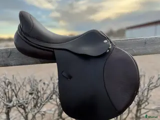 Sadlar hästutrustning Kemnevall Comfy hoppsadel - Annons 1