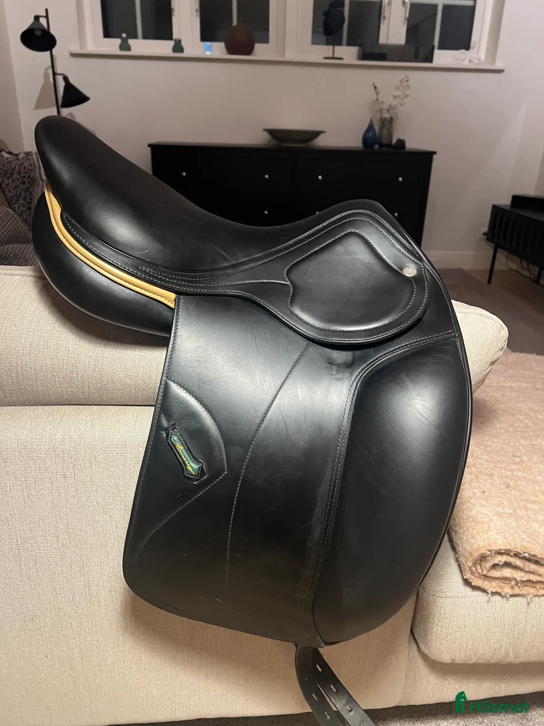 Sadlar hästutrustning till salu: Amerigo DJ Dressyr  i Österskär - Annons 1