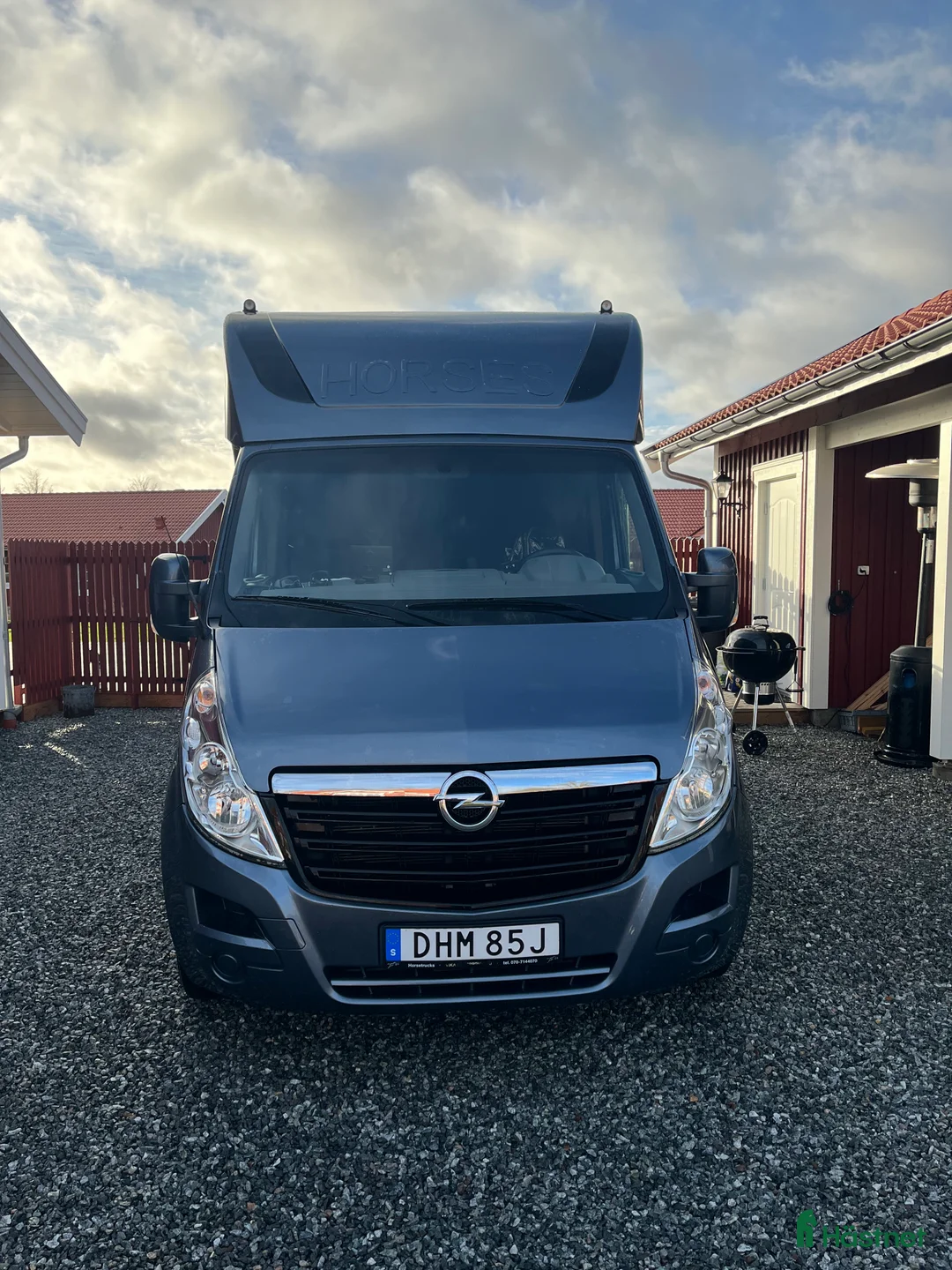 Hästlastbilar  fordon & transport till salu: B-kort hästbuss – Opel Movano, hästdel från 2021 i Nykvarn - Annons 3