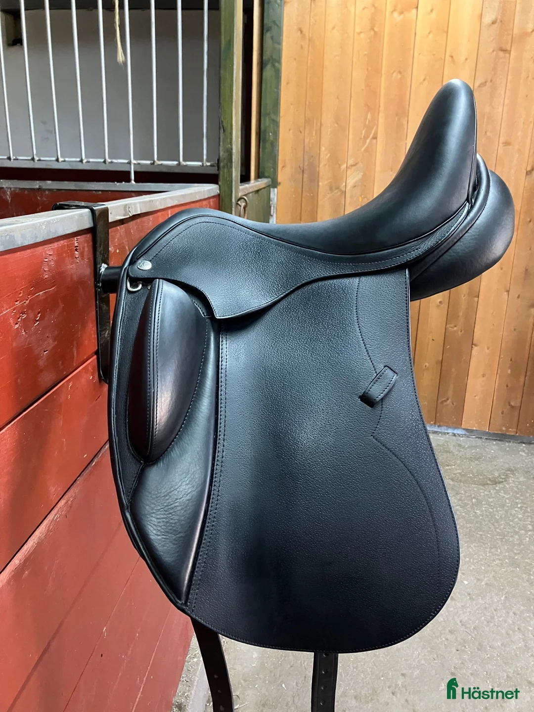 Sadlar hästutrustning till salu: Kemnevall DR Oakley, 17,5 tum i Sundsvall - Annons 1