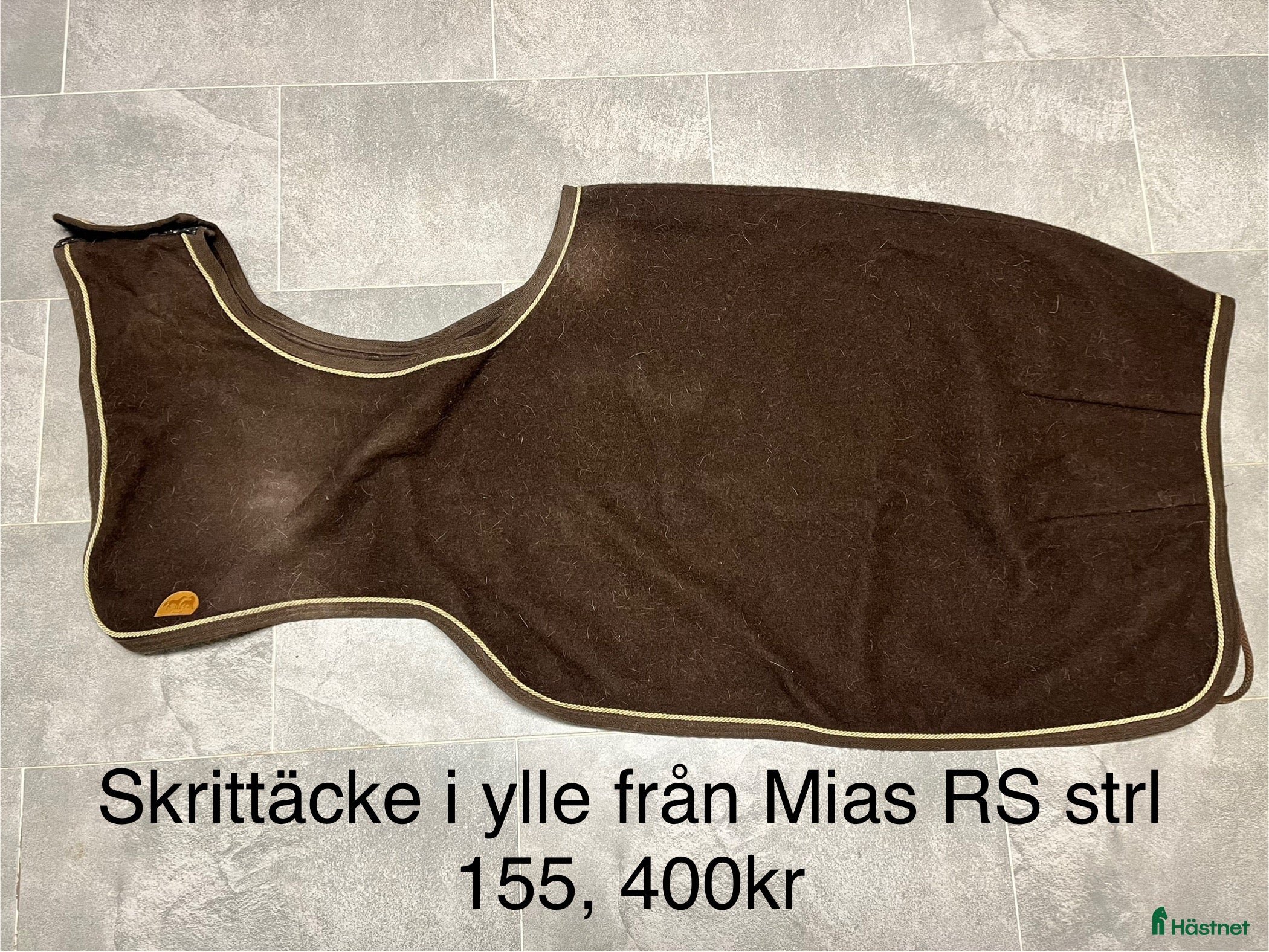 Täcken hästutrustning till salu: Skrittäcken - Annons 1