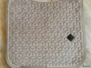 Schabrak & Vojlockar hästutrustning Kentucky Velvet beige - Annons 4