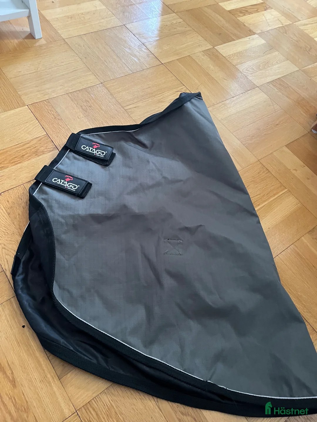 Täcken hästutrustning till salu: Catago regntäcke - Annons 2