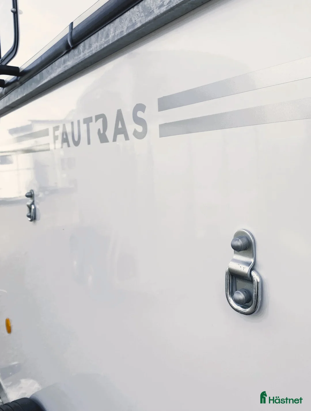 Hästtransporter  fordon & transport till salu: Diagonallastad Fautras Oblic+2 för 2 hästar i Kvicksund - Annons 27