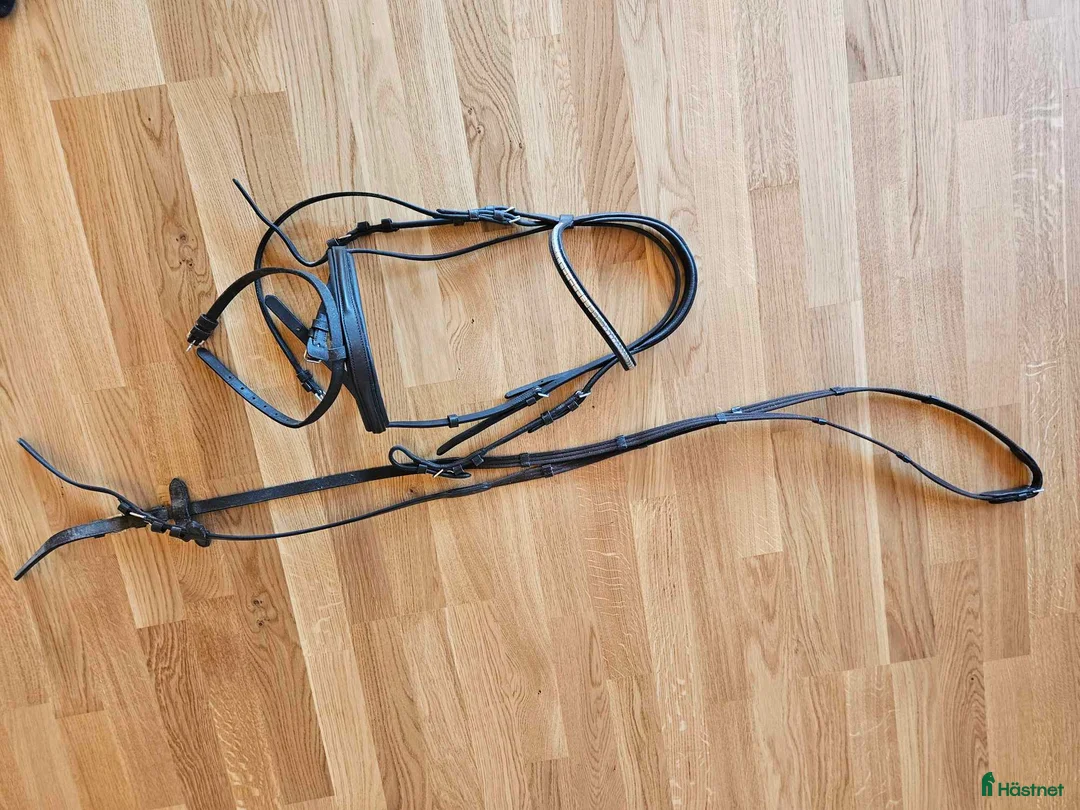 Träns hästutrustning till salu: Olika träns COB i Karlsborg - Annons 2