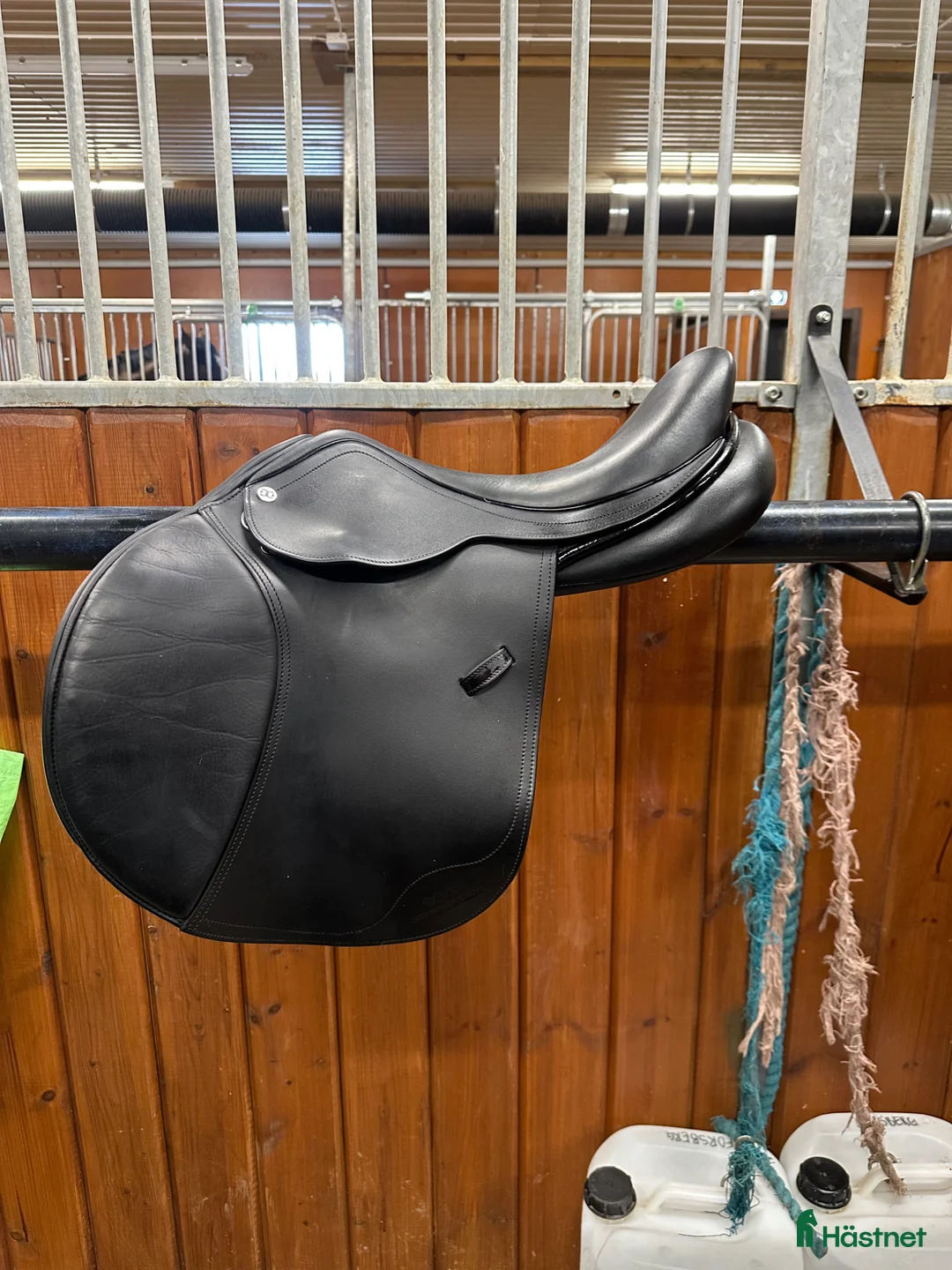 Sadlar hästutrustning till salu: Kemnevall Hoppsadel - Annons 2