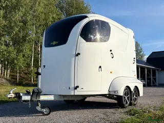 Hästtransporter fordon & transport till salu: HUMBAUR MAXIMUS II S 2023 - Annons 3