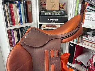 Sadlar hästutrustning till salu: Jättefin GBS sadel i Stockholm - Annons 1