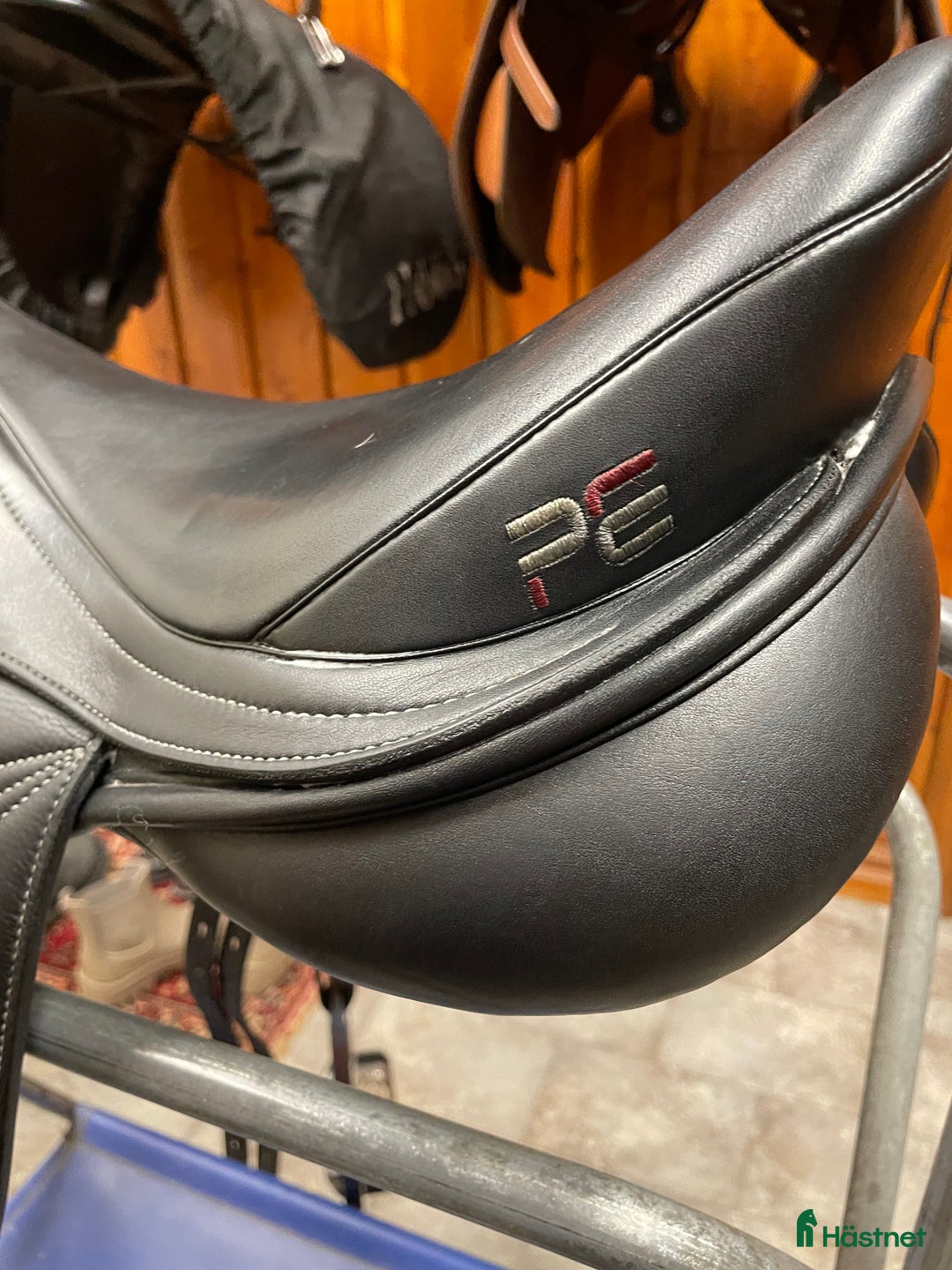 Sadlar hästutrustning till salu: Hoppsadel PE i Sundborn - Annons 5