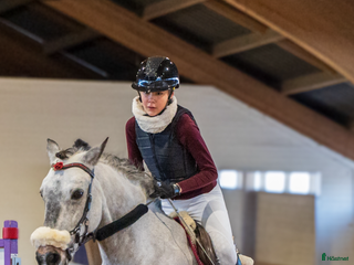 Säkerhetsvästar ryttarutrustning till salu: Racesafe child L i Saltsjö-Boo - Annons 15