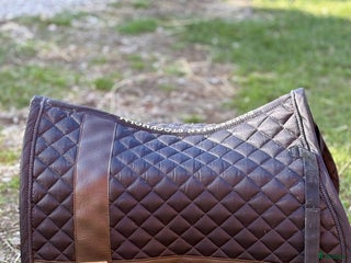 Schabrak & Vojlockar hästutrustning till salu: Super fint Equestrian Stockholm schabrak! i Västervik - Annons 3