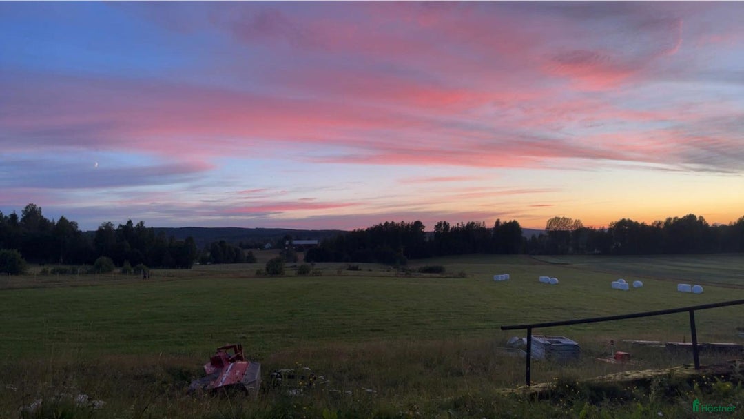  hästgårdar till salu: Gård med vackert utsikt över hagen  i Åmotfors - Annons 5