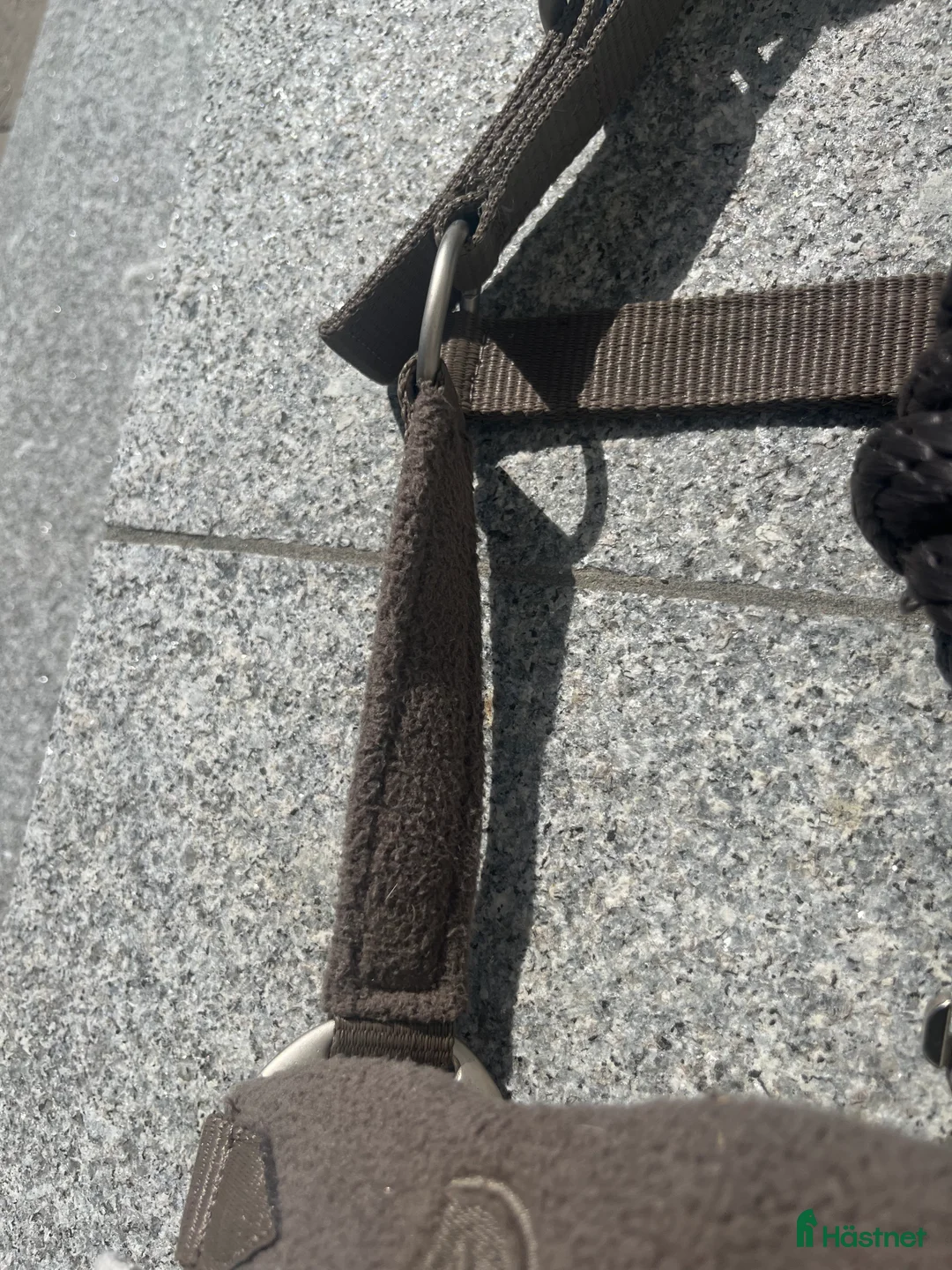 Övrig Hästutrustning hästutrustning till salu: Ljusbrun grimma + grimskaft i Åkersberga - Annons 6