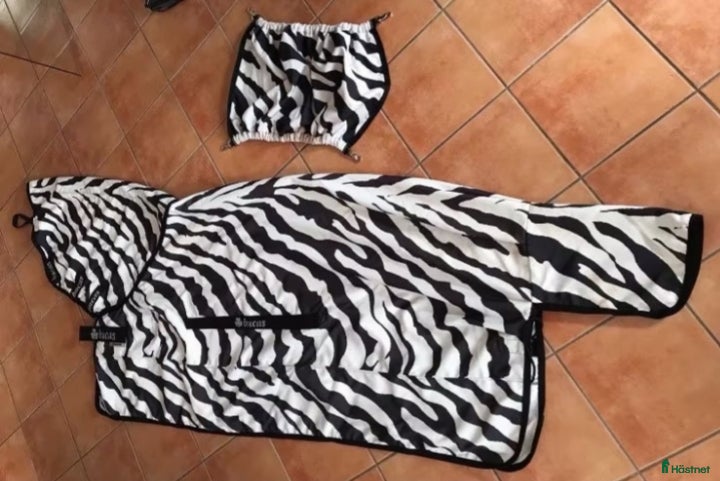 Täcken hästutrustning Bucas Sweet-Itch Zebra 140cm - Annons 6