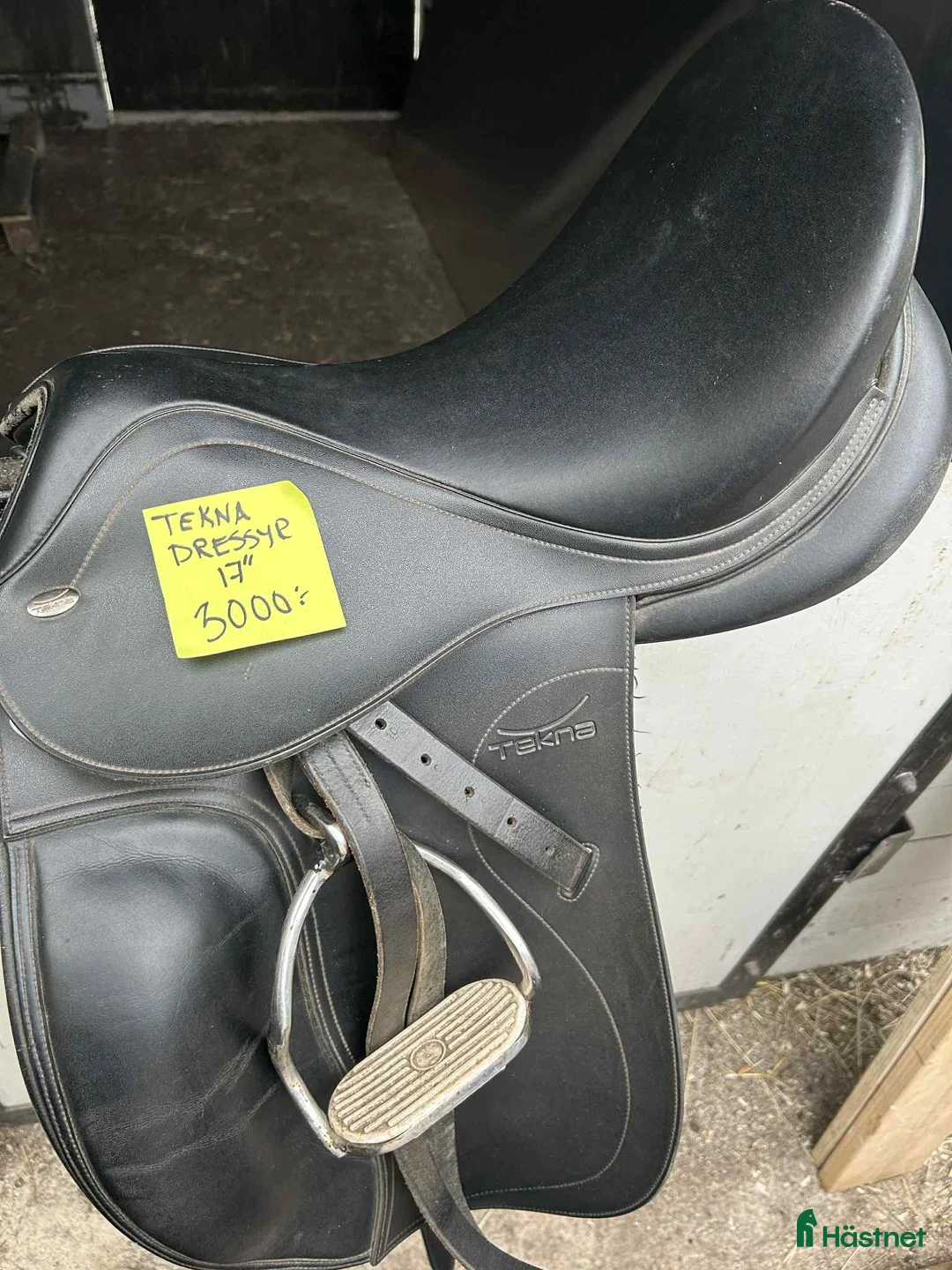 Sadlar hästutrustning till salu: Teknasadel dressyr i Bromölla - Annons 1