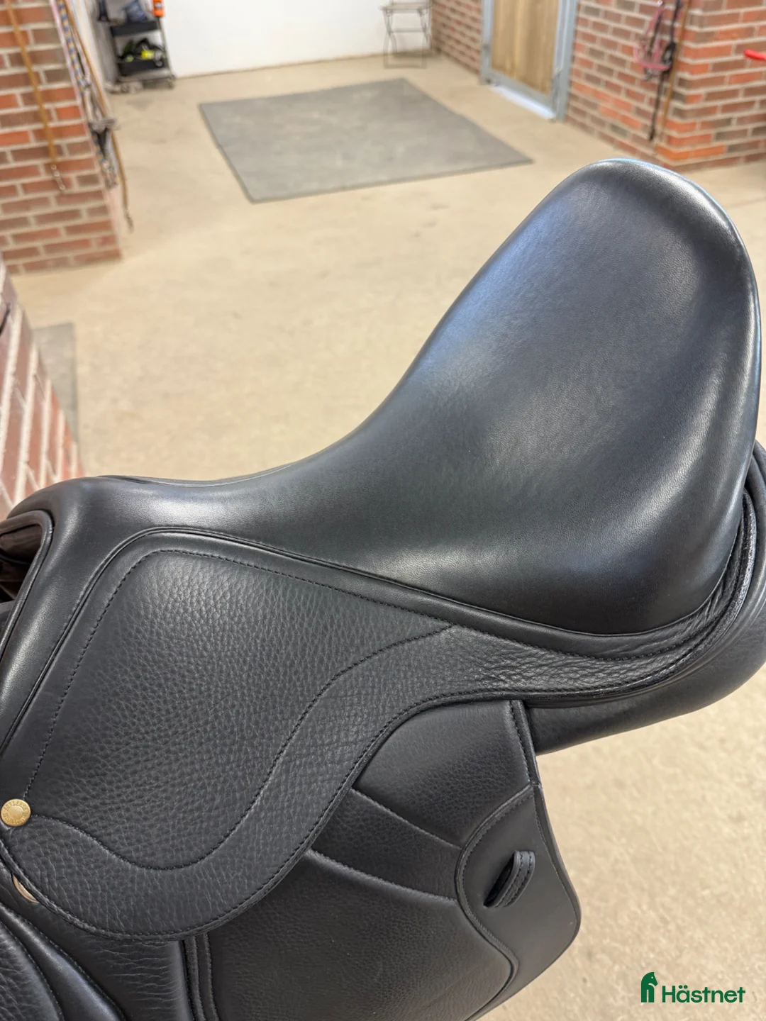 Sadlar hästutrustning till salu: Hip Hopp köpt 2022 men i nyskick - Annons 2