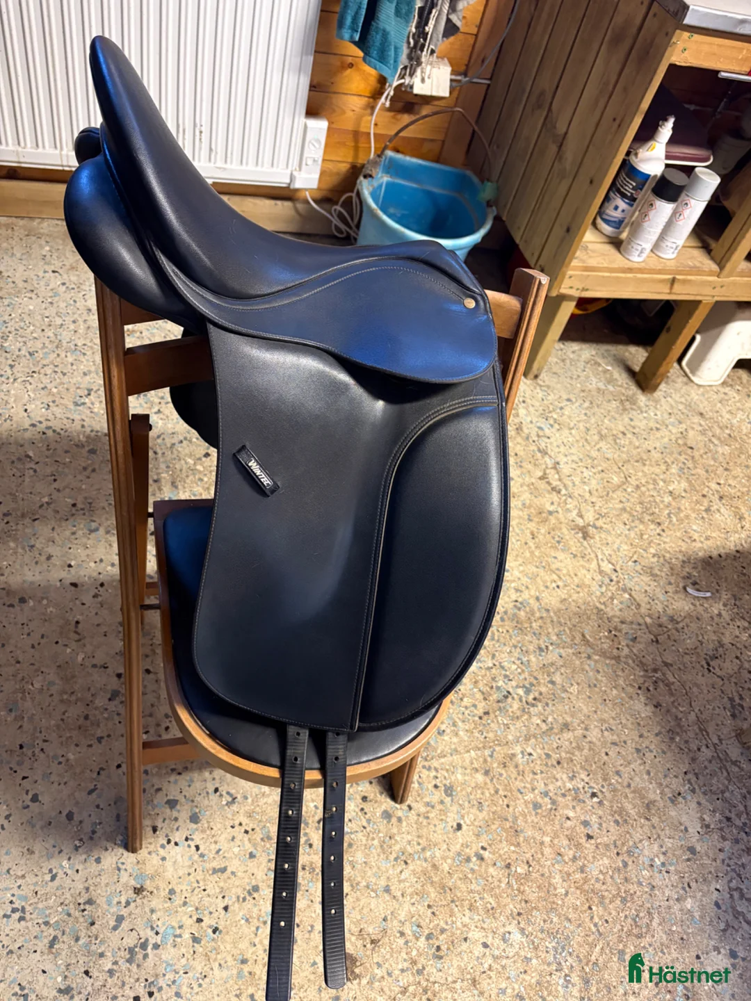 Sadlar hästutrustning till salu: Fin wintec dressyr 17 tum - Annons 1