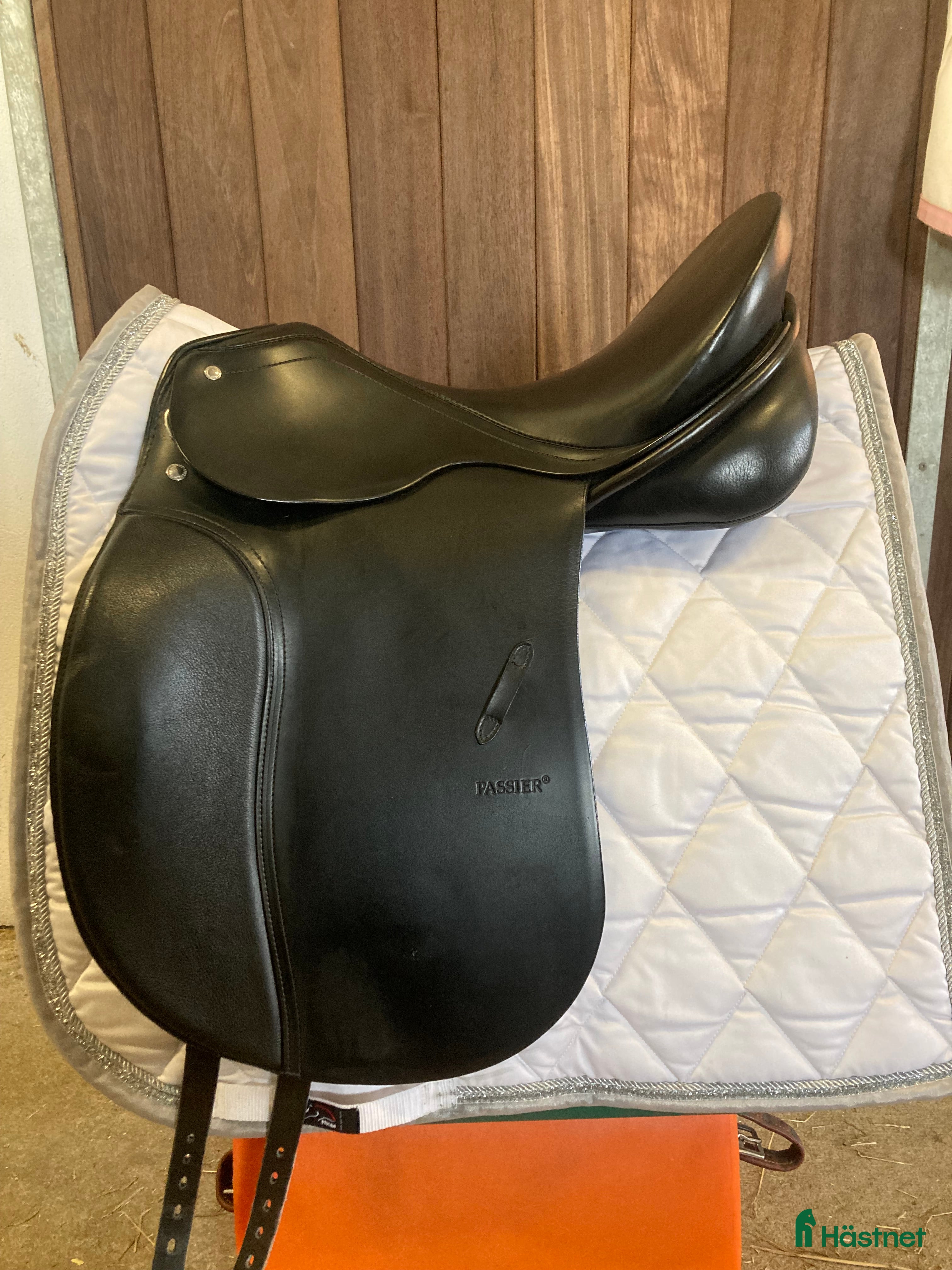 Sadlar hästutrustning till salu: Fin Passier Dressyrsadel i Löberöd - Annons 2