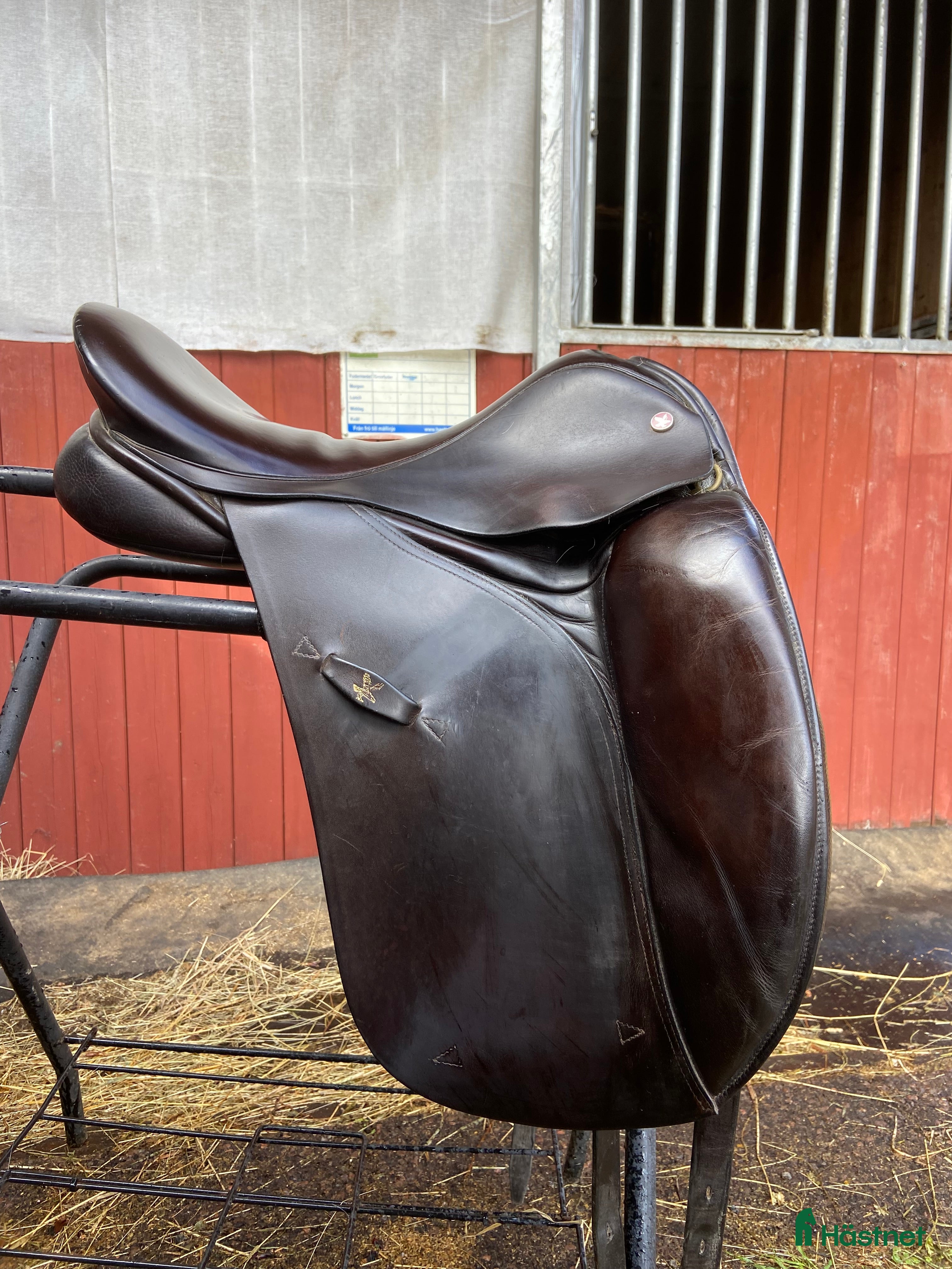 Sadlar hästutrustning Jeffries falcon dressyr  i Trönödal - Annons 1