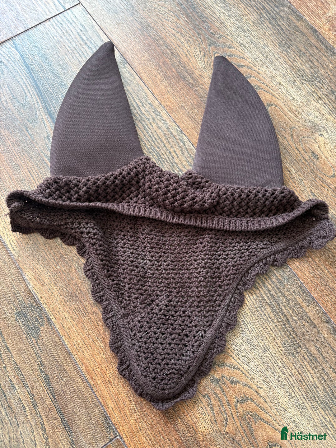 Övrig Hästutrustning hästutrustning till salu: Brun vadderad flughuva i Karlstad - Annons 2