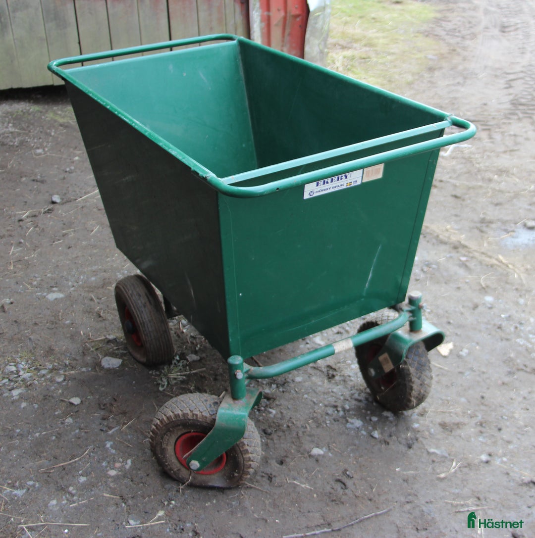 Övrig utrustning övrig utrustning till salu: Fodervagn i Bollebygd - Annons 1