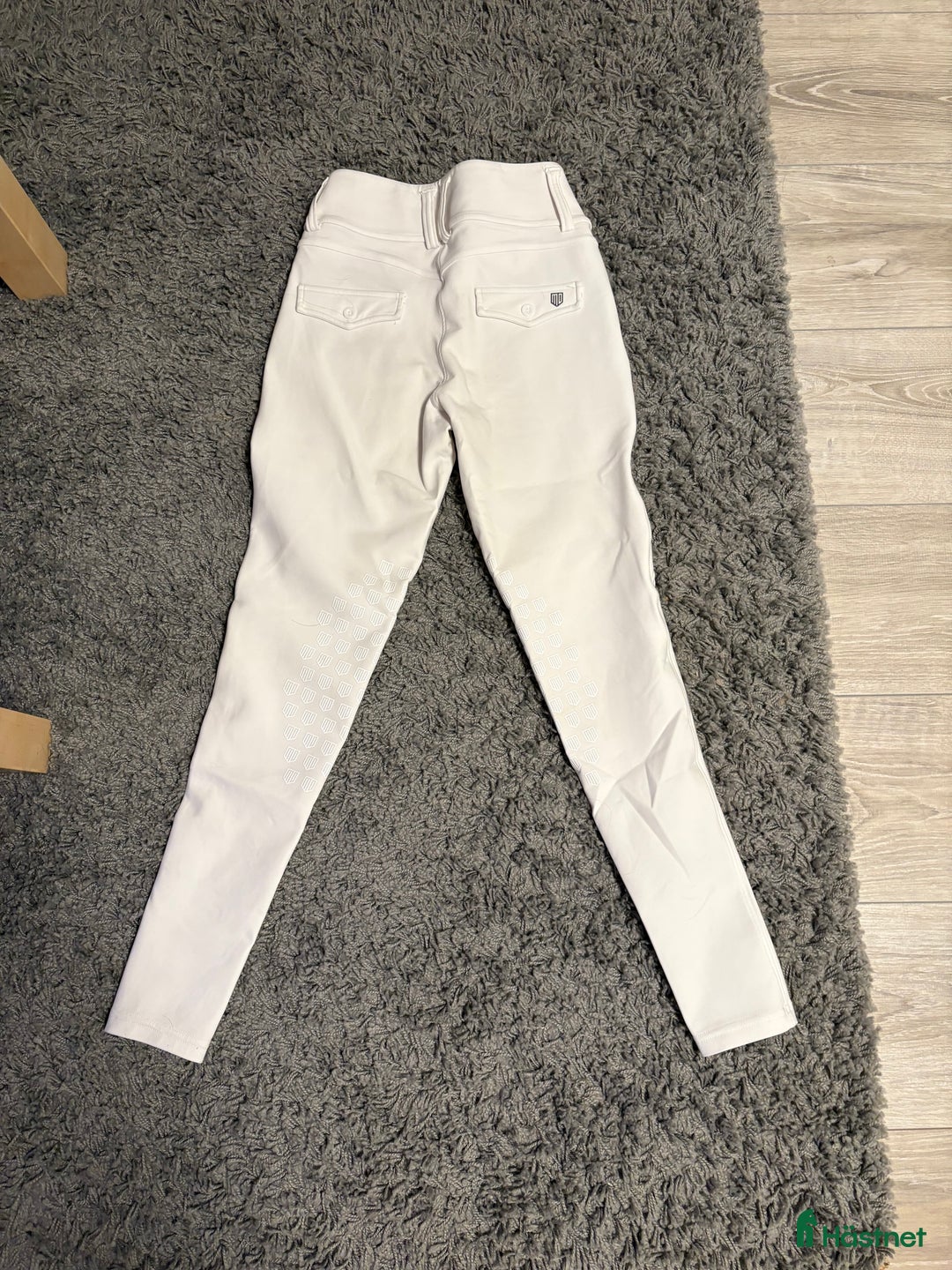 Ridbyxor ryttarutrustning till salu: Vita ridbyxor från Maya delorez  i Tösse - Annons 2