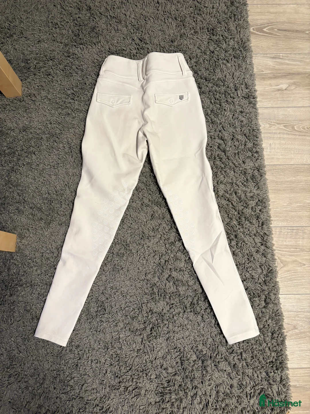 Ridbyxor ryttarutrustning till salu: Vita ridbyxor från Maya delorez  i Tösse - Annons 2