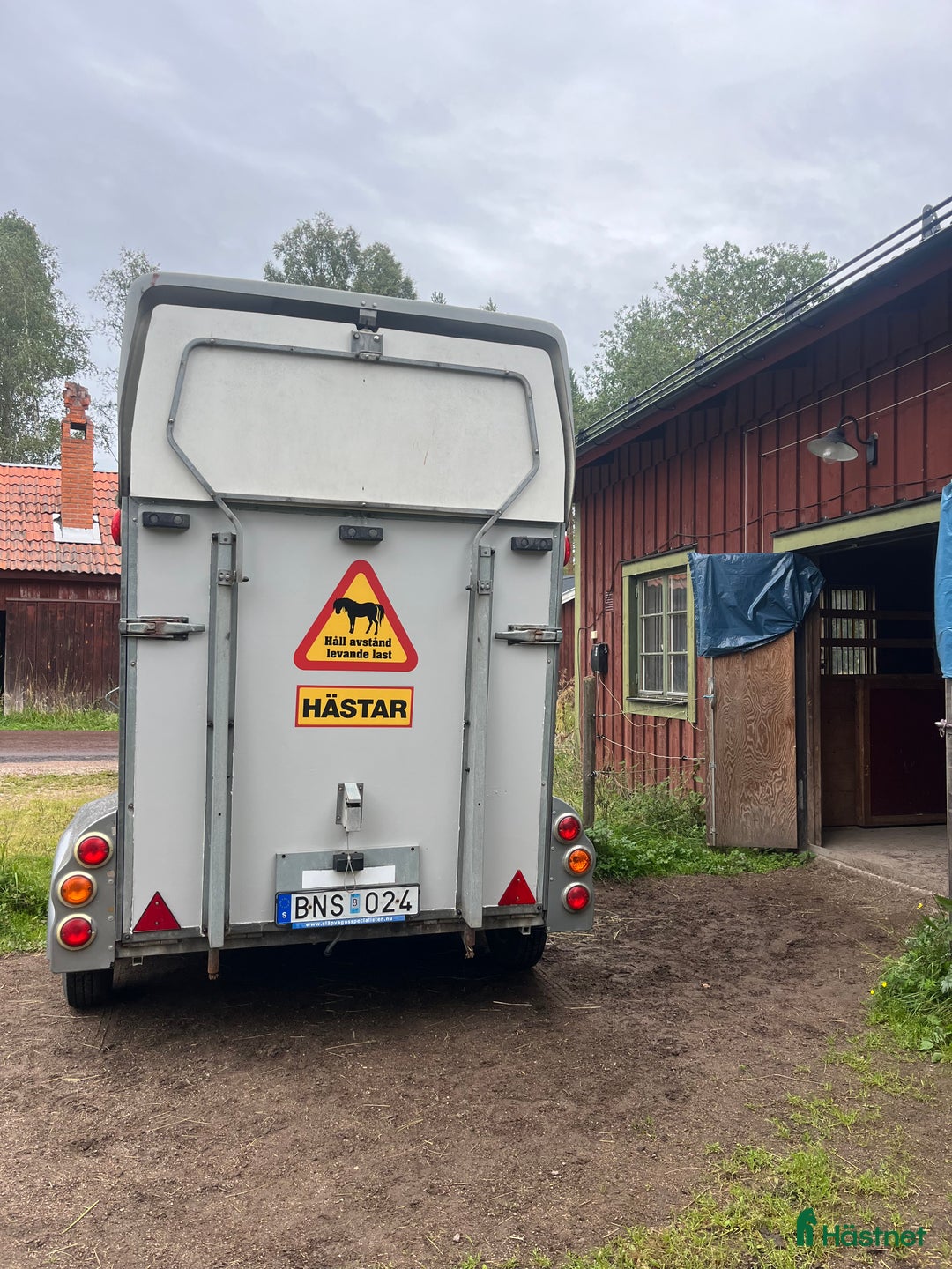 Hästtransporter  fordon & transport till salu: Stabil boogie transport Thule Safir E5 i Mora - Annons 3