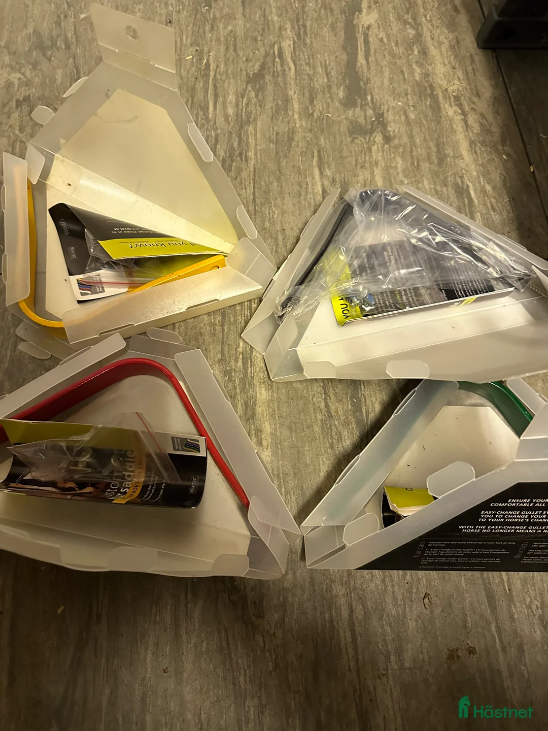 Sadlar hästutrustning till salu: Wintec hopp inkl 5 järn - Annons 8