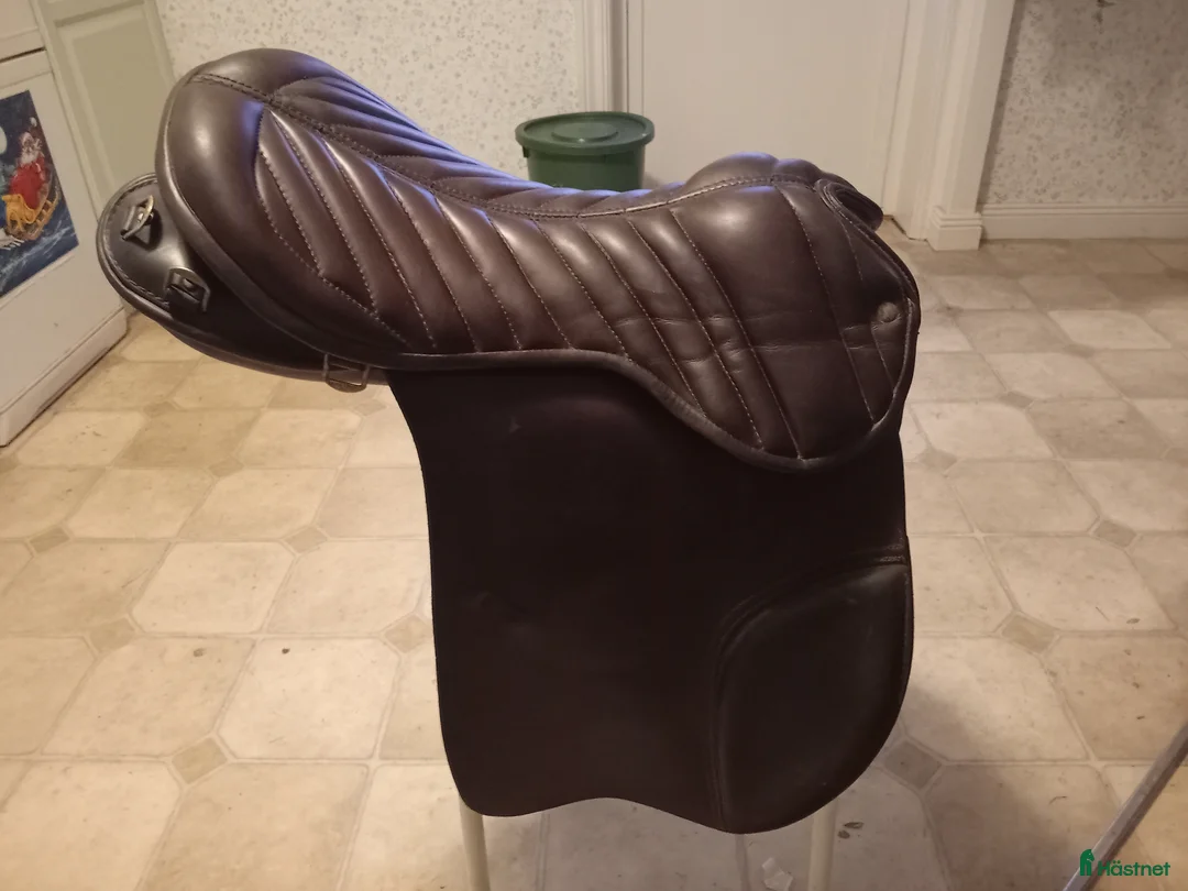Sadlar hästutrustning till salu: Islandssadel i Bjuråker - Annons 1