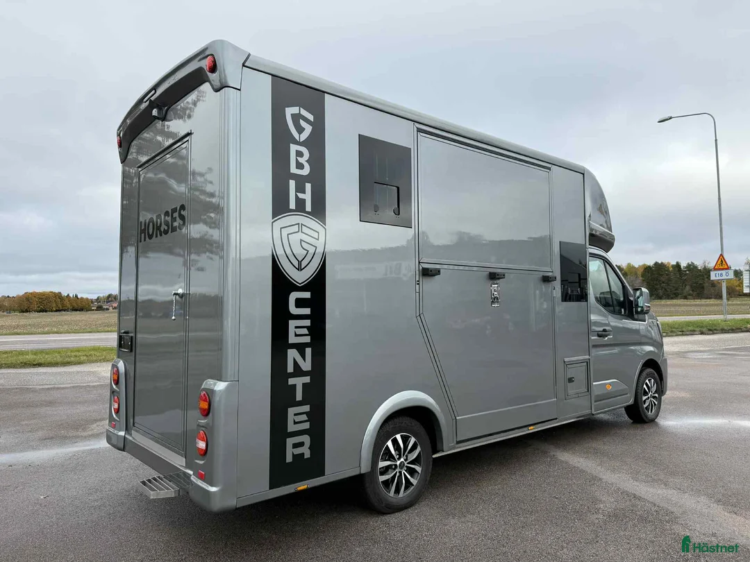 Hästlastbilar  fordon & transport till salu: NORDIC HORSE 5 STUTERI *HÖG LASTVIKT* i Köping - Annons 3