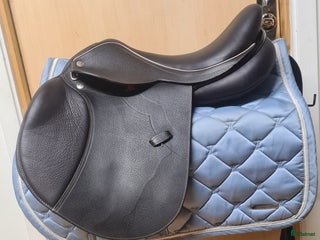 Sadlar hästutrustning till salu: Kemnevall Jumping Harold i Hamneda - Annons 17