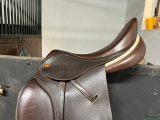 Sadlar hästutrustning till salu: Lippo Rivello Espanza 16,5 mw i Flyinge - Annons 9