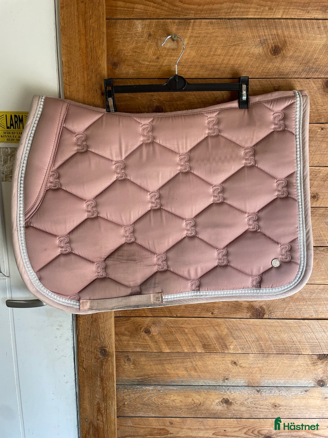 Schabrak & Vojlockar hästutrustning till salu: PS Schabrak stl Full i Berghem - Annons 1