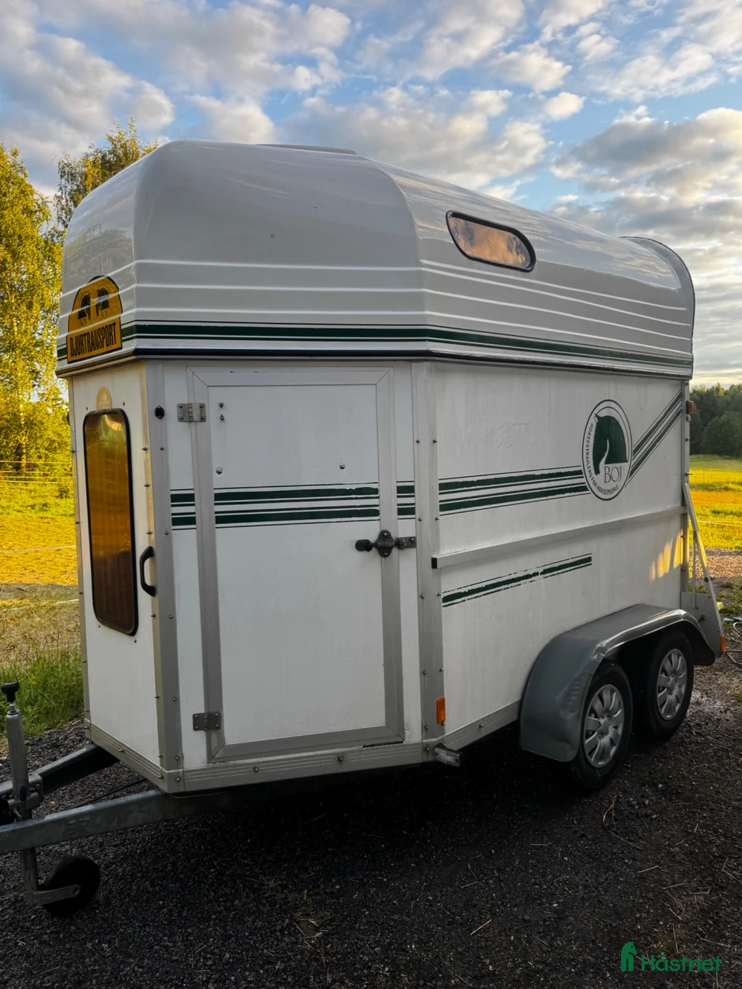 Hästtransporter  fordon & transport till salu: Boj Bravo 220EH Fronturlastning  - Annons 2