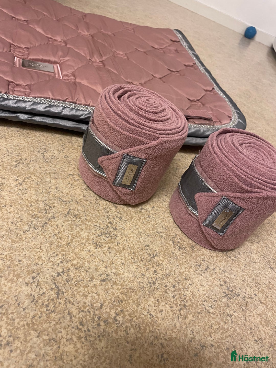 Schabrak & Vojlockar hästutrustning till salu: Flera Dressyrschabrak från Equestrian Stockholm  i Brastad - Annons 2