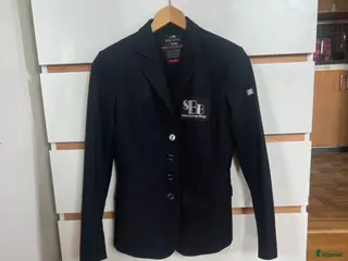 Jackor & Kavajer ryttarutrustning till salu: Equiline kavaj i rikigt bra skick! i Ängelholm - Annons 22