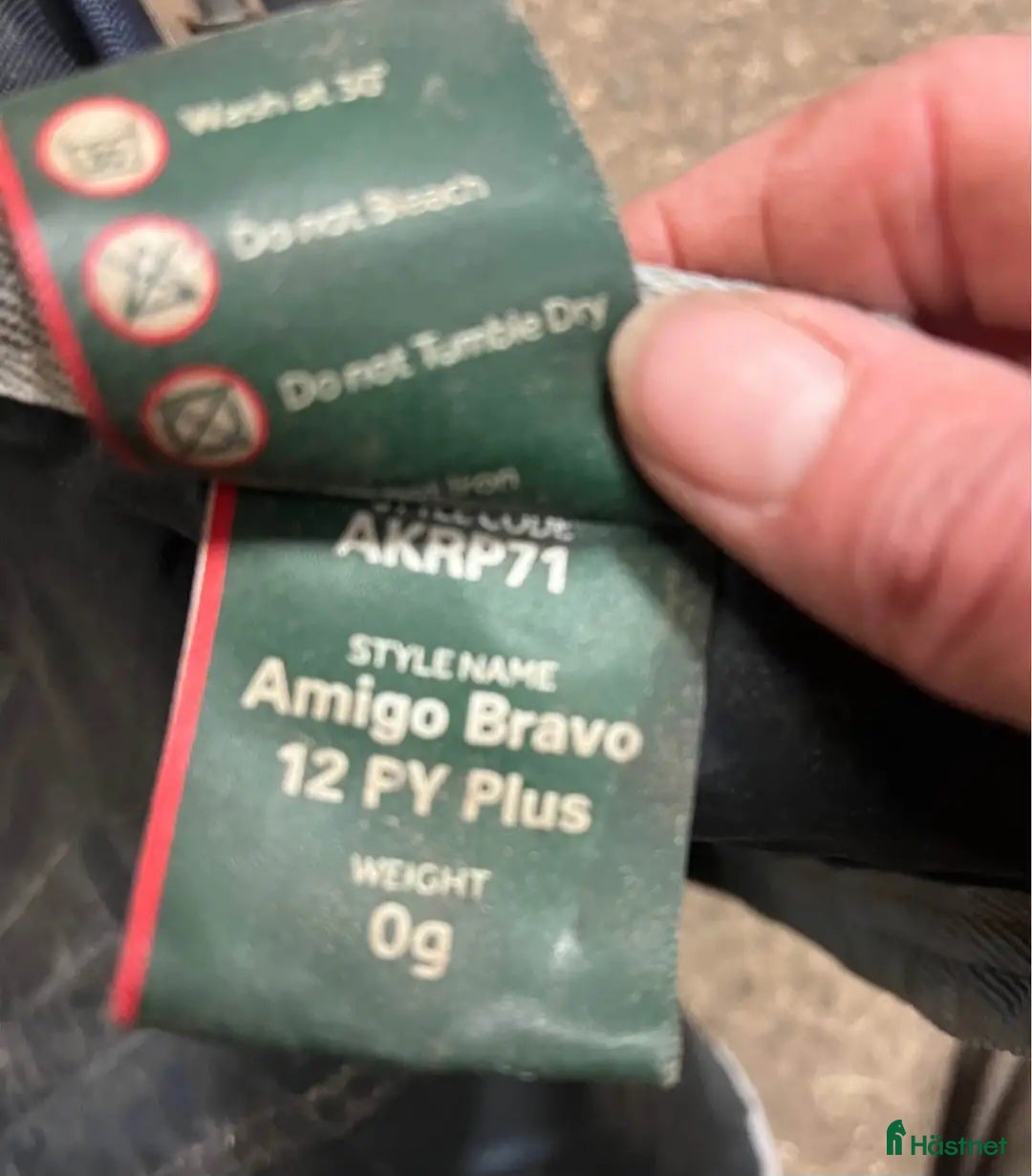 Täcken hästutrustning till salu: Amigo plus vintertäcke i Eskilstuna - Annons 2