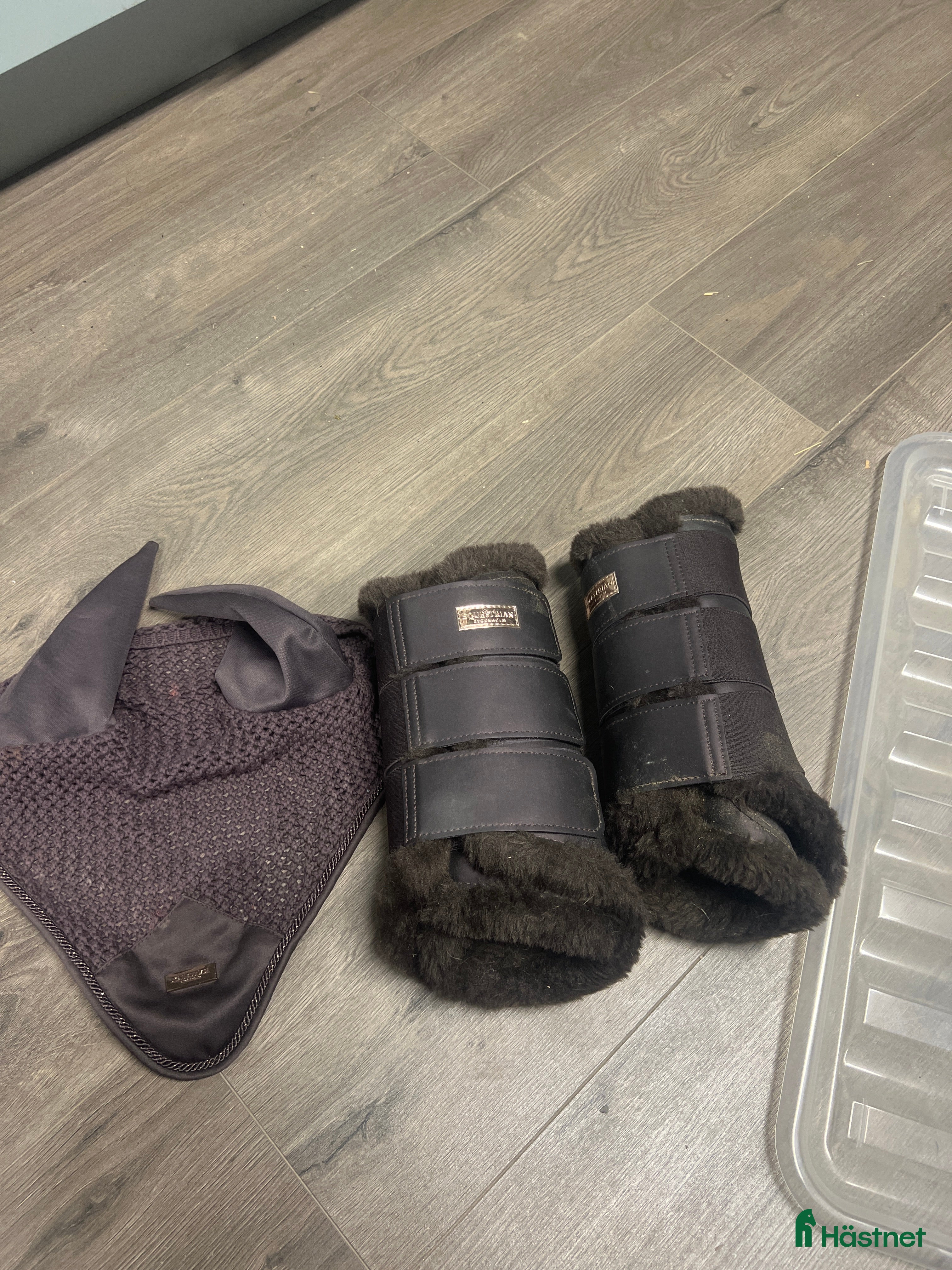 Benskydd hästutrustning till salu: Fint sett! i Henån - Annons 5