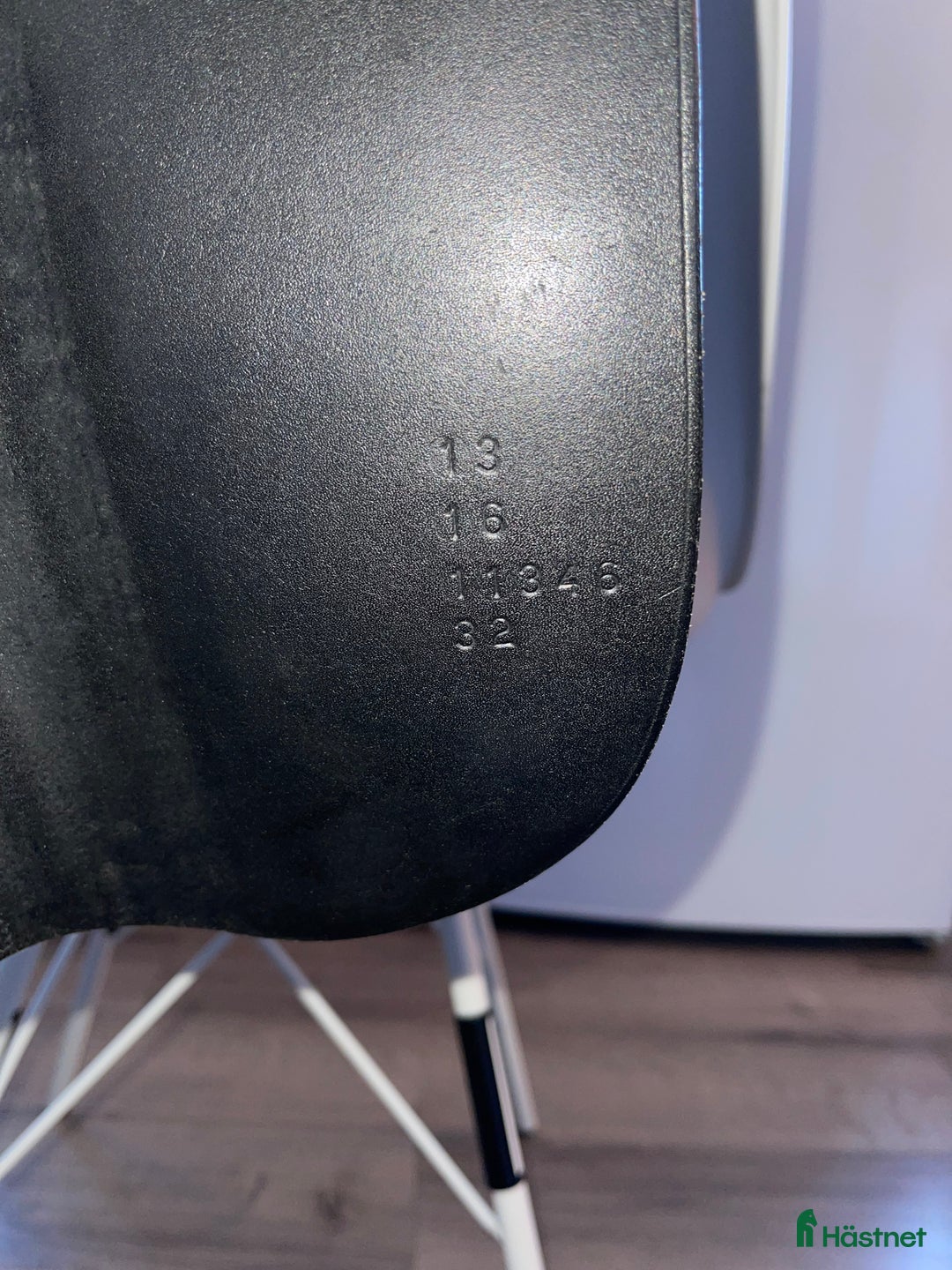 Sadlar hästutrustning till salu: Morris and Nolan dressyrsadel  i Åshammar - Annons 2